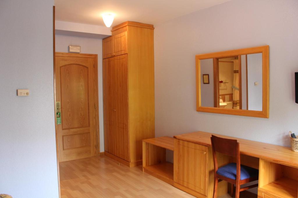 Casa Martin Hotel Poza de la Sal Ruang foto